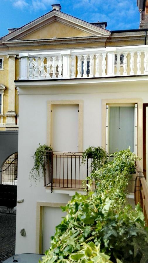 Corte Vale Dium Valeggio sul Mincio Exterior foto